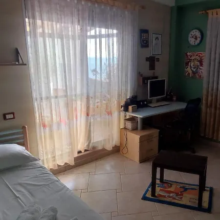 Apartment Promenade 3-bedroom With Large Balcony.