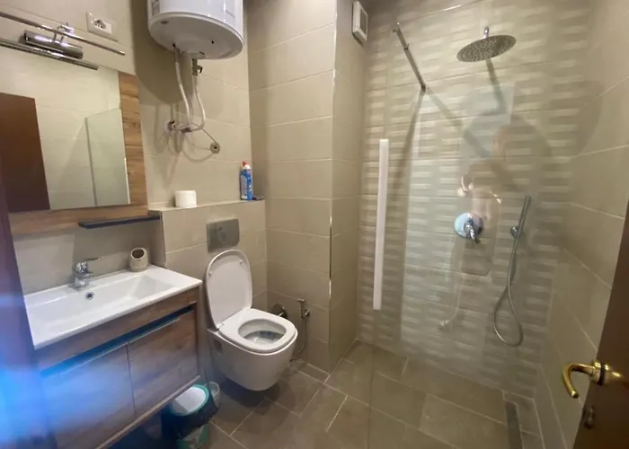 דירה Promenade 3-bedroom With Large Balcony.